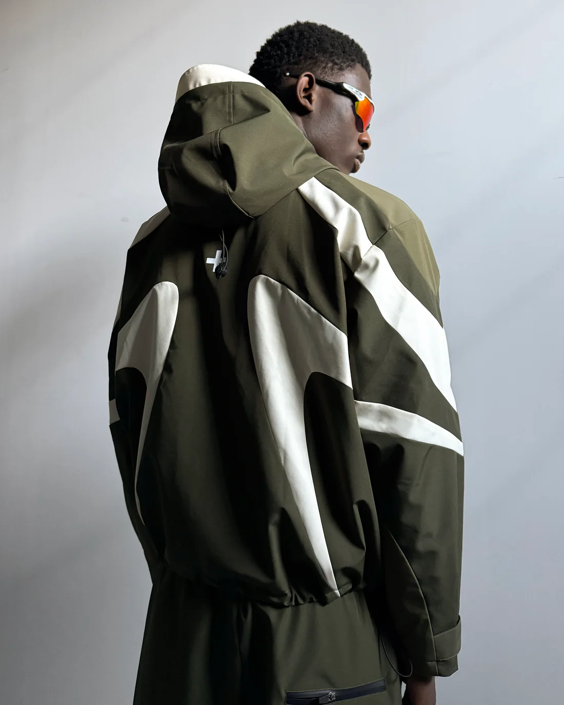 016. Lume Shell Jacket – Olive