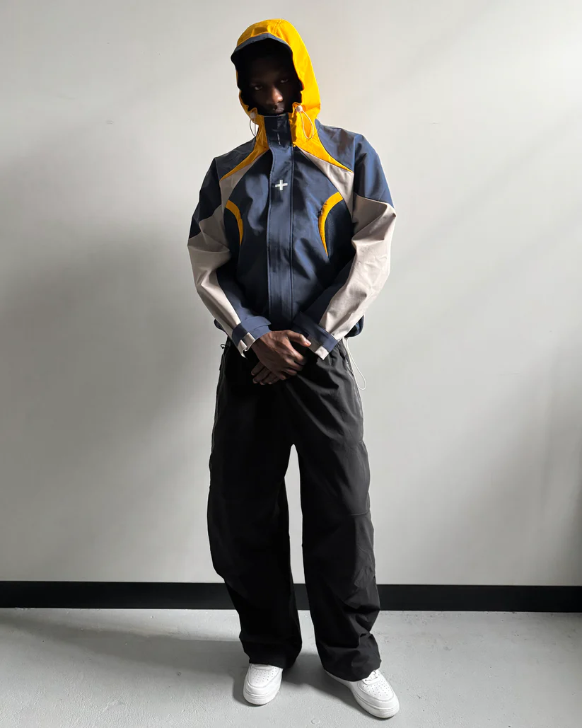 004. Peak 1.0 Shell Jacket - Image 4