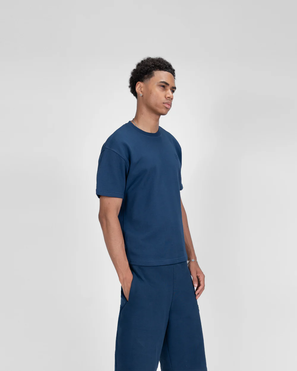 REGULAR T-SHIRT – NAVY BLUE