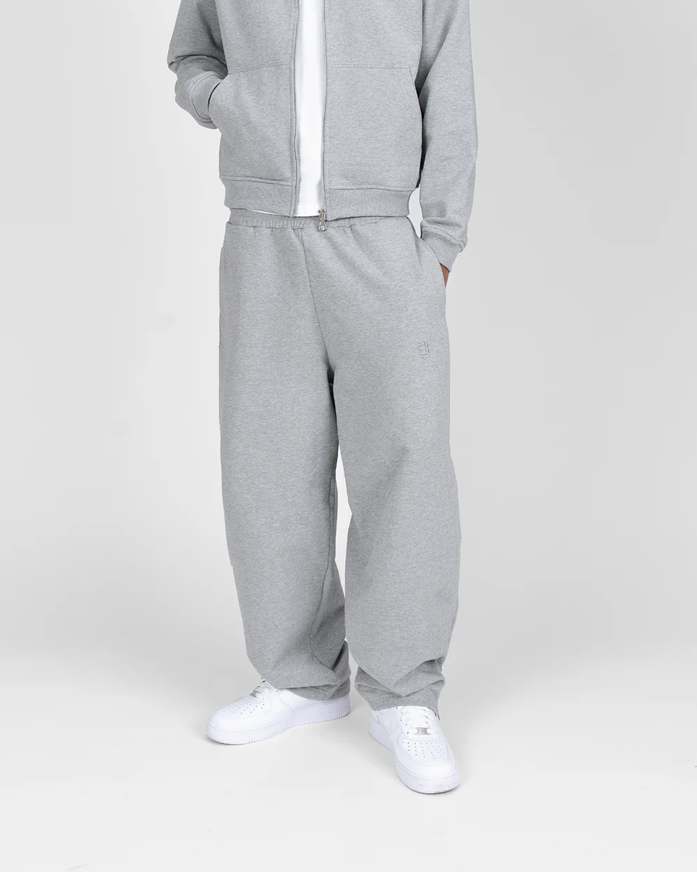 SU ZIP JOGGER – GREY